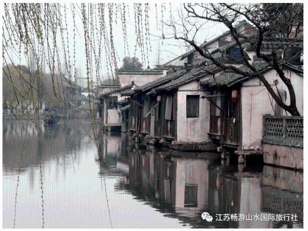 逃离荒凉之地